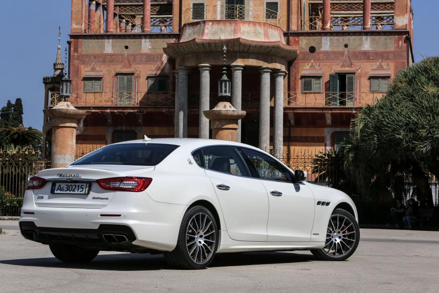  Maserati Quattroporte GTS GranSport 2016 года  (фото 40 из 46)